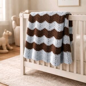 Vintage 70s Handmade Crochet Ripple Baby Crib Blanket Afghan 35x32 Blue Chevron